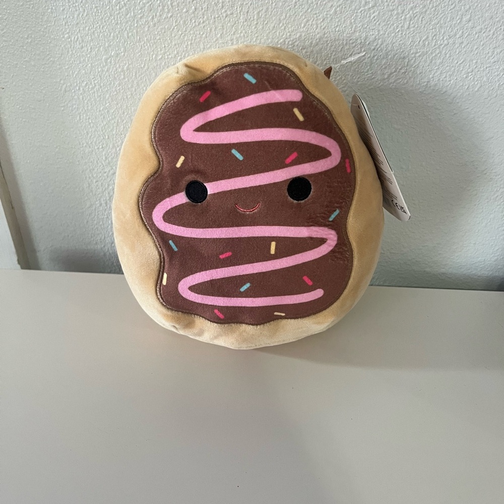 Squishmallows Deja Donut Plush with Pink and Brown